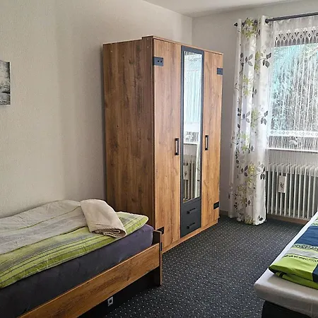 Grosszuegige Mit Terrasse Und Gartenzugang - Komplette Erdgeschoss Апартаменты *