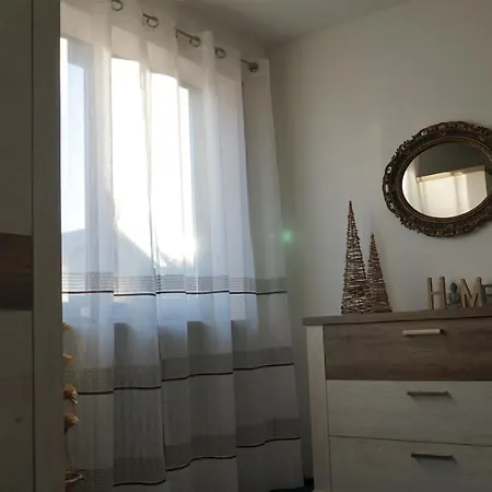 Grosszuegige Mit Terrasse Und Gartenzugang - Komplette Erdgeschoss Apartmán Bindlach