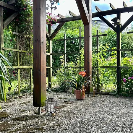 Apartmán Grosszuegige Mit Terrasse Und Gartenzugang - Komplette Erdgeschoss *