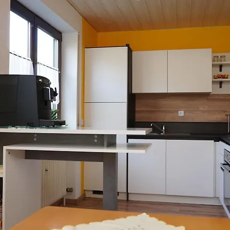 Grosszuegige Mit Terrasse Und Gartenzugang - Komplette Erdgeschoss * Bindlach